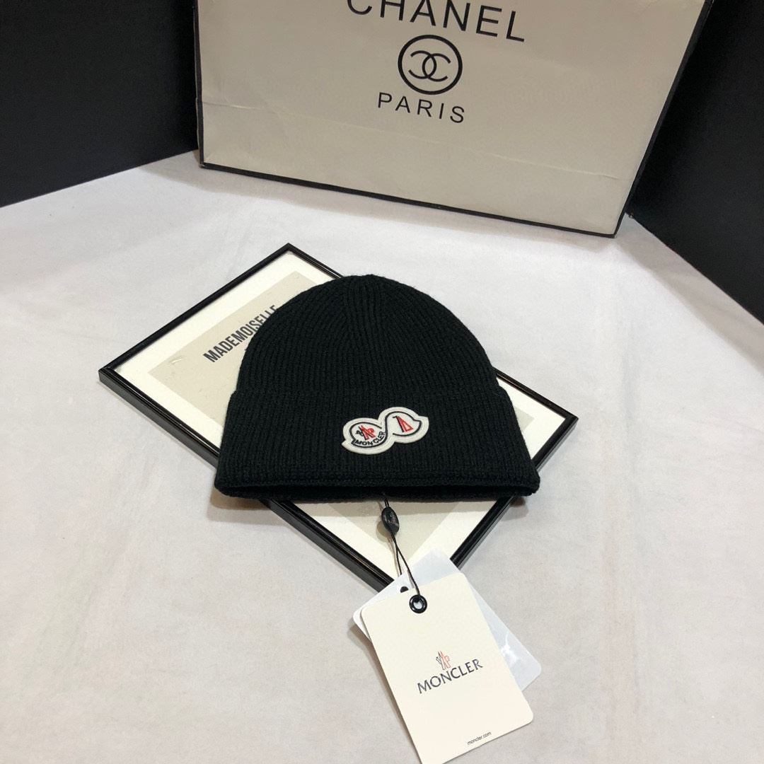 Moncler Caps